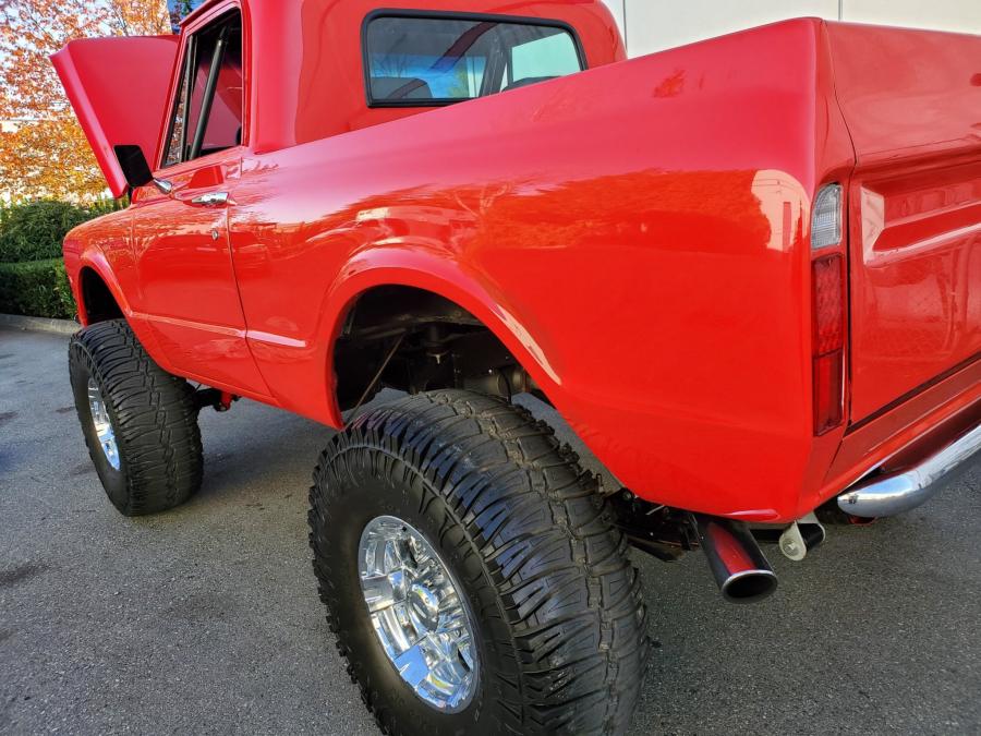 Детали экстерьера Chevrolet K5 Blazer 4x4 Custom 1969 года  (фото 14 из 85)